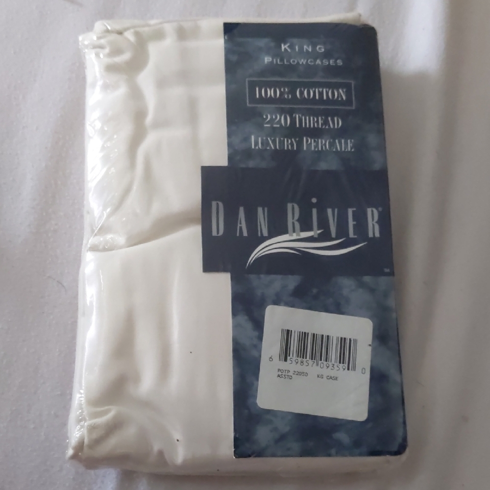 King Pillowcases - Cream Luxury Percale 220 Thread Count 100% Cotton